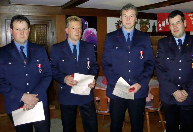 Dietmar Broghammer, Bruno Kiefer und B...nahm die Auszeichnung vor (von links) | Foto: Privat Dietmar Broghammer, Bruno Kiefer und B...nahm die Auszeichnung vor (von links) | Foto: Privat