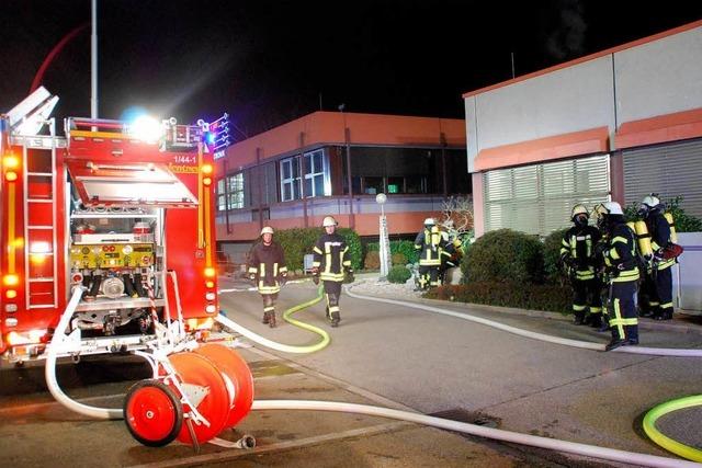 Retter ben den Groeinsatz bei der Firma Wrth Elektronik