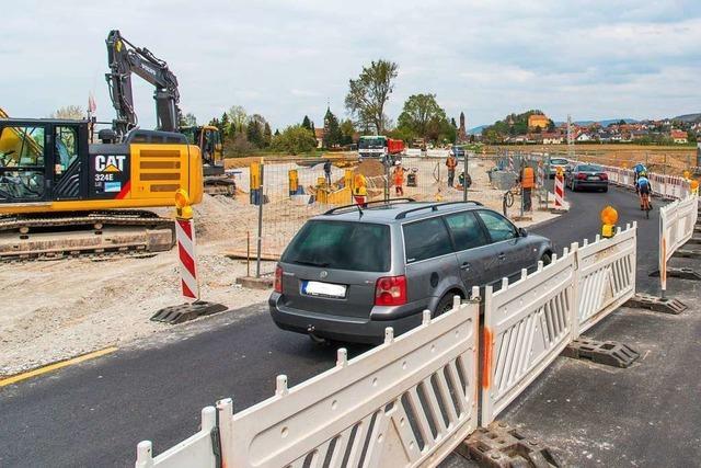 Die Baustelle an der Kreisstrae dauert lnger