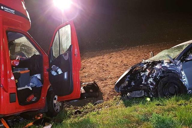 Schwerer Frontalcrash auf der B34 bei Grieen – Rettungshubschrauber im Einsatz