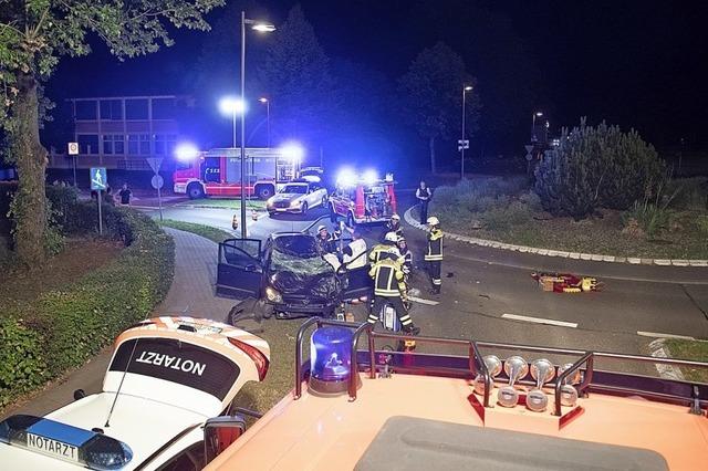 Schwerer Unfall am Kreisel