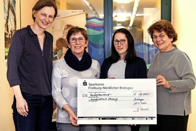 12 000 Euro fr Kinderkrebsklinik