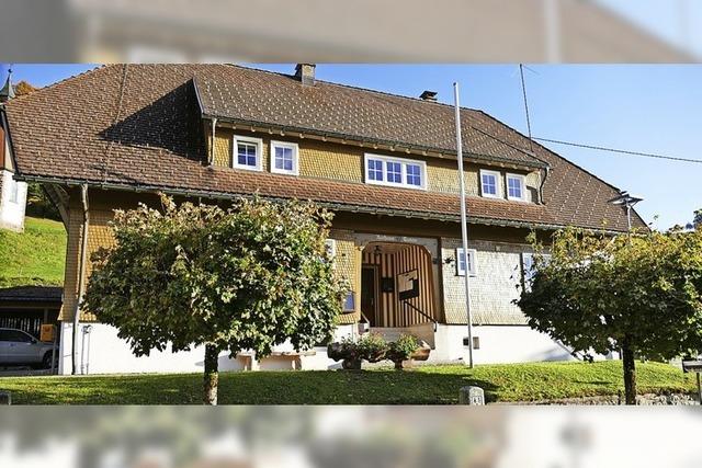 Platz hinter dem Tunauer Rathaus soll grer werden