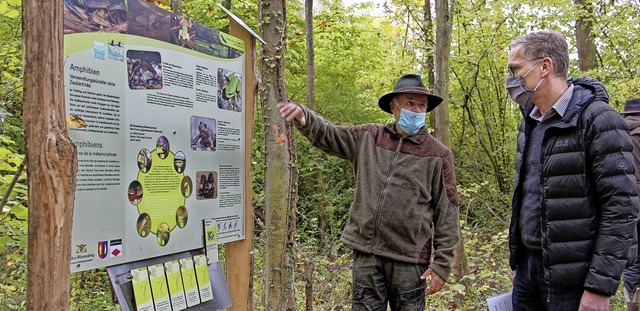 Einweihung des neugestalteten Naturleh...r neuen Tafeln entlang des Lehrpfads. | Foto: Ruth Seitz-Wendel Einweihung des neugestalteten Naturleh...r neuen Tafeln entlang des Lehrpfads. | Foto: Ruth Seitz-Wendel