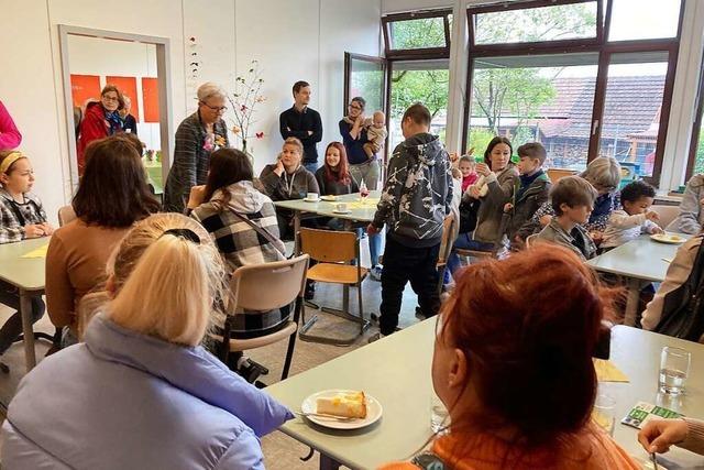 Geflchtete und Einheimische treffen sich im Begegnungscaf in Efringen-Kirchen