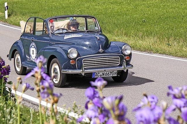 Oldtimer-Rallye macht Halt in Breisach