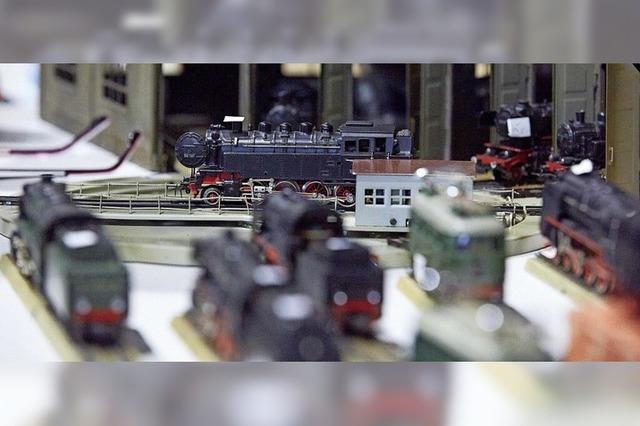 Die Feiburger Spielzeugbrse lockt zum Stbern in die Messehalle