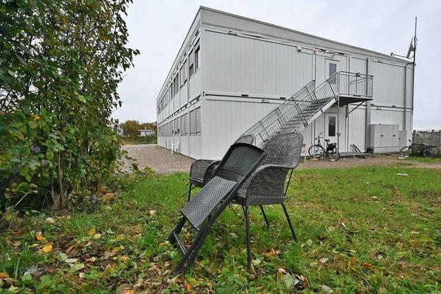 Nach Streit um Standort der Flchtlingsunterkunft in Denzlingen zeigen sich Anwohner von Lsung enttuscht