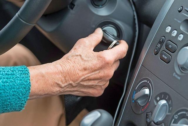 Nach Unfallflucht einer 95-Jhrigen: Braucht es einen Gesundheitscheck fr autofahrende Senioren?