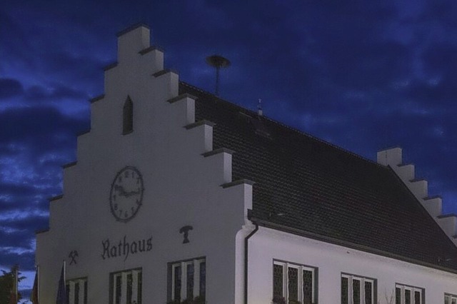 Die Aussicht auf die Finanzlage verdüstert sich im Bugginger Rathaus. | Foto: Volker Münch Die Aussicht auf die Finanzlage verdüstert sich im Bugginger Rathaus. | Foto: Volker Münch