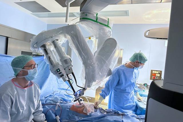 Beispiel Uniklinik Freiburg: Wenn der Chirurg das Skalpell fernsteuert