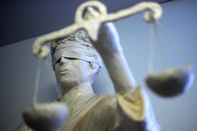 Schlge und Tritte gegen seine Partnerin: 52-Jhriger wird in Waldshut-Tiengen zu Haft auf Bewhrung verurteilt
