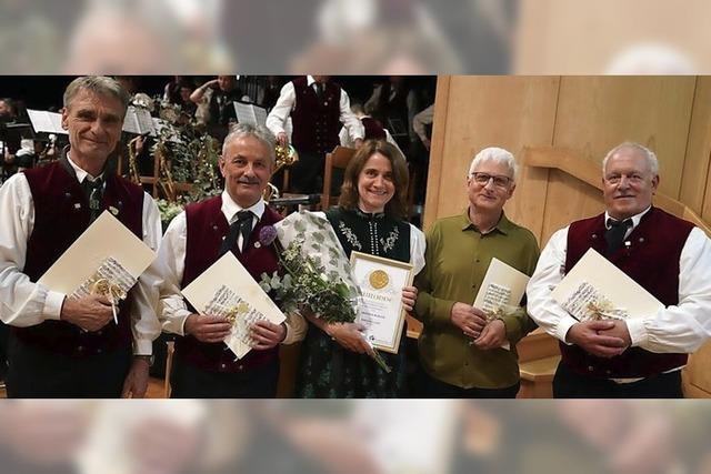 Kraftvolle Ensembleleistung und schne Soli