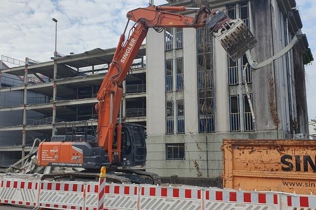 Parkhaus-Abriss hat begonnen – Rathaus nennt Termin fr neuen Parkplatz