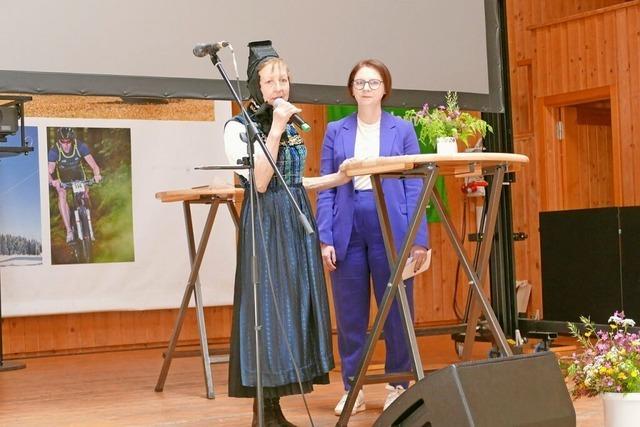 Jubilum mit Weitblick: St. Mrgen feiert in der Schwarzwaldhalle – und begrt Gratulanten genau wie 
