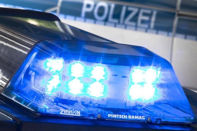 Kuriose Verwechslung: 84-Jhriger steigt vor Bad Sckinger Supermarkt ins falsche Auto