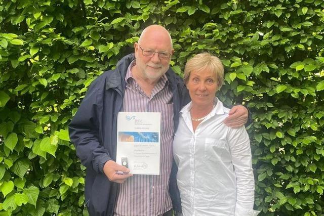 Der Schwimmverein Neptun Breisgau hat sein langjhriges Vorstandsmitglied Jrg Kandzia verabschiedet