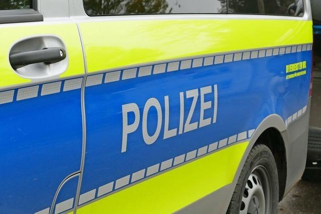 Gullideckel entfernt: E-Bike-Fahrerin strzt in Vogtsburg-Oberrotweil
