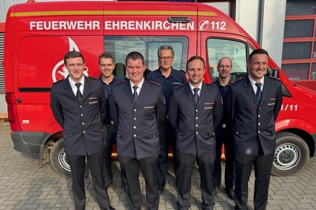 Junge Fhrungskrfte bernehmen bei der Feuerwehr Ehrenkirchen