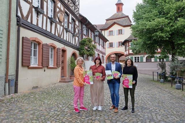 Burkheim putzt sich zum 50. Geburtstag der Stadt Vogtsburg heraus
