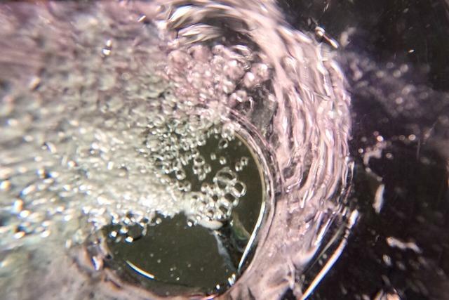 Warum die Ewigkeitschemikalie TFA unser Trinkwasser bedroht