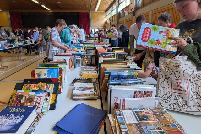 Bring- und Hol-Markt in der Schlossberghalle Haagen kommt an