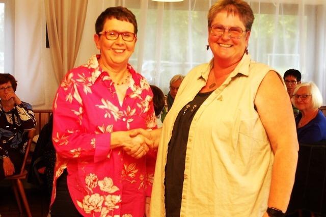 Zum 75-Jhrigen der Landfrauen aus Kippenheimweiler gab's ein Geschenk vom Lahrer Oberbrgermeister