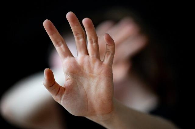Mann aus Breisach vor Gericht, weil er seine Lebensgefhrtin jahrelang heftig misshandelt haben soll