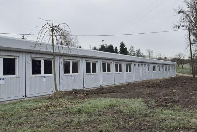 Ortschaftsrat gibt grnes Licht fr umstrittene Containerunterkunft in Feldberg – trotz Unbehagen