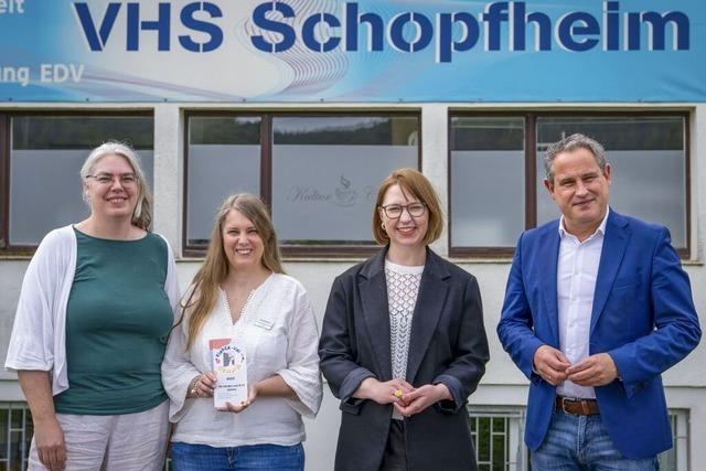 VHS Schopfheim bietet Kindern in der "Kinderuni Wiesental" Einblicke in die Wissenschaft