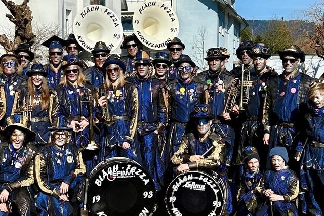 Guggenmusik Blch Fezza aus Kirchzarten schliet sich der Hllenzunft an