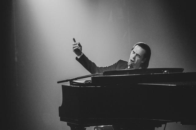 Magie und Trost: Nick Cave beginnt seine Solo-Tour mit einem hinreienden Konzert in Zrich