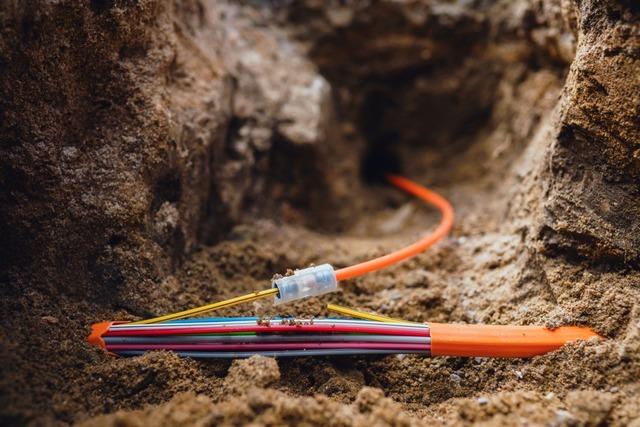 Erste Haushalte in Meienheim sind jetzt am Glasfasernetz